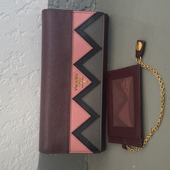 Authentic Prada Wallet - Picture 3 of 16